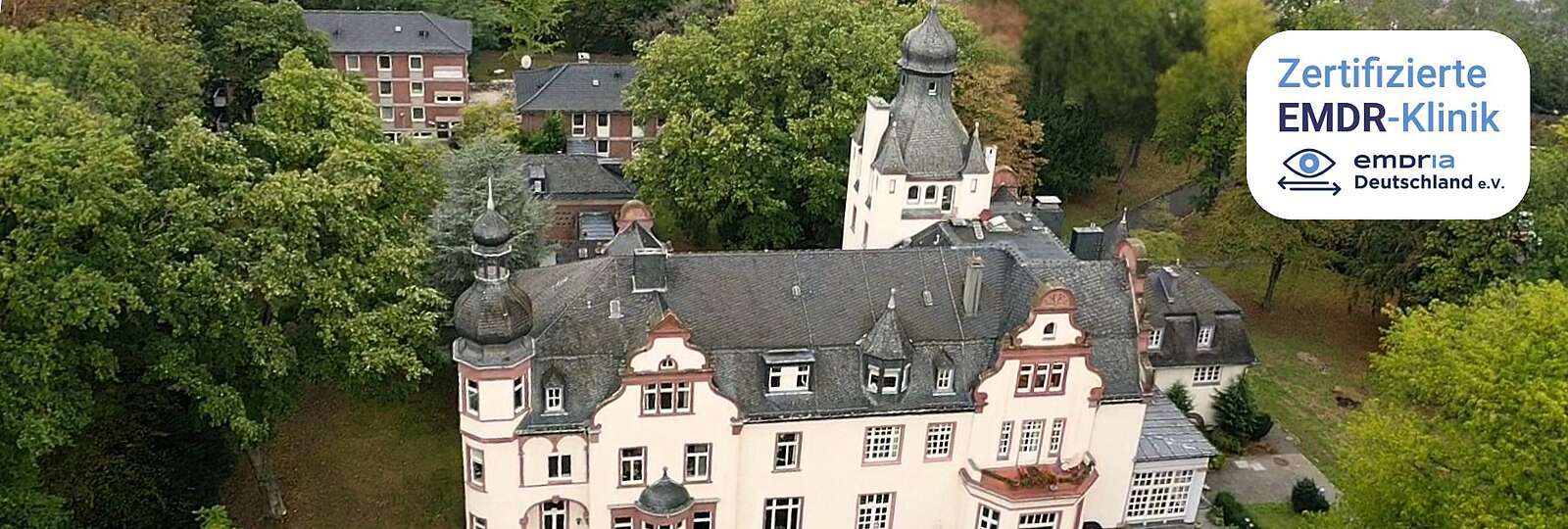 Schloss Eichholz von oben mit einer Drohne fotografiert