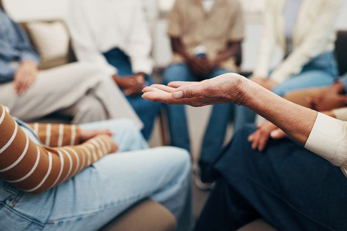 Psychische Unterstützung finden: Selbsthilfegruppen & Hilfsangebote