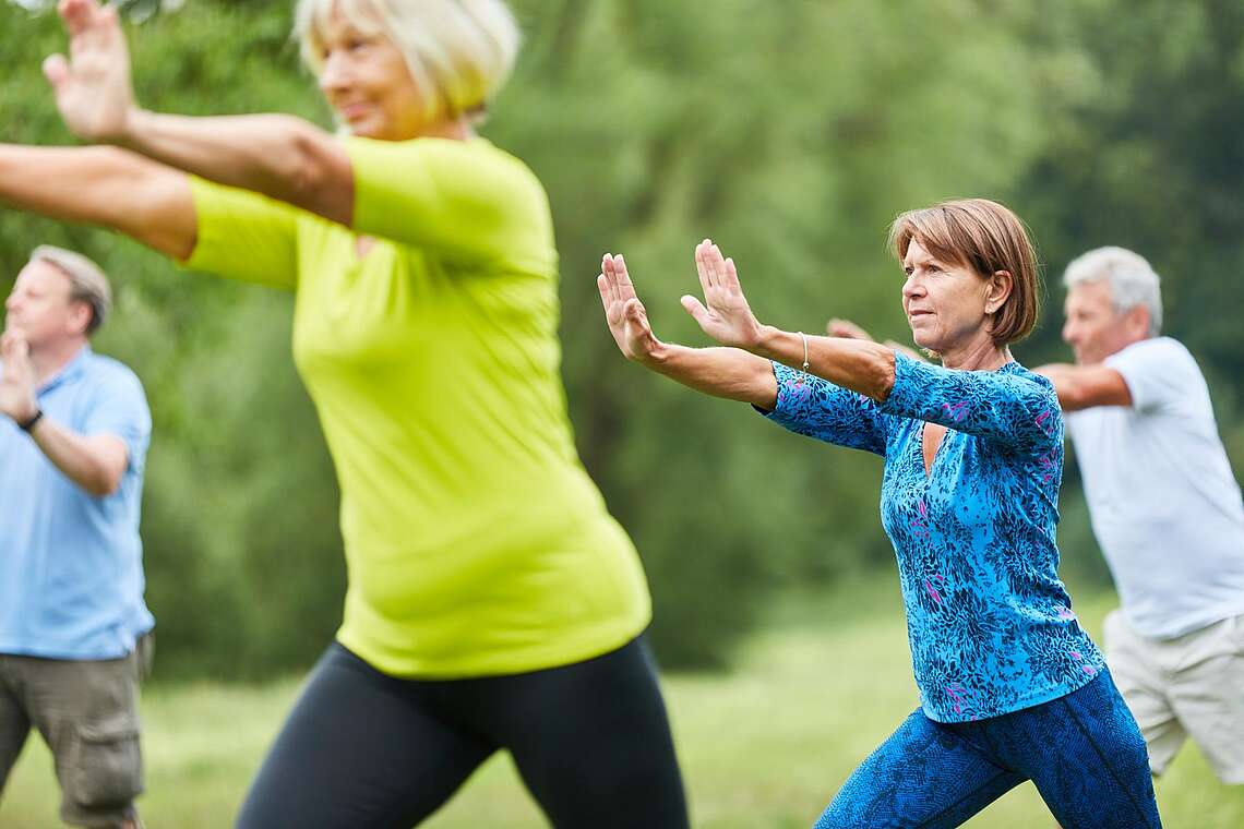 Qi Gong in den Rheinauen