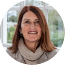 Portrait rund von Dr. Susanne Altmeyer